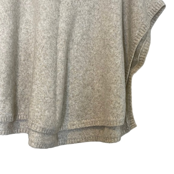 Loft Bobble Poncho Oversized Knit Sweater Size XS / S Wool Pullover Oatmeal - Picture 4 of 9